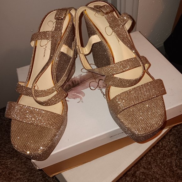 Jessica Simpsons Sparkle Mesh - Picture 2 of 4